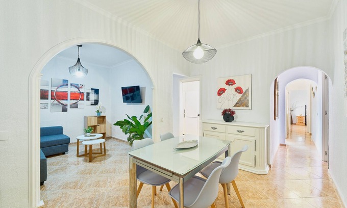 Carretera de Cadiz Maison | Butterfly House near the beach