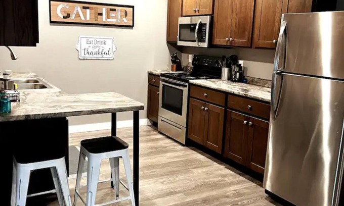 Decorah Appartement | Butterfly Park Retreat #1 - Centrally located to Decorah's Top Attractions!