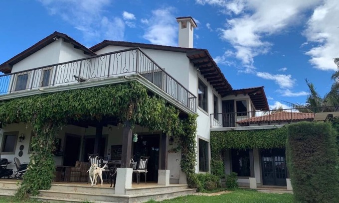 Villa Canales Villa | By San G Spa /Santa E. Barillas/ V. Canales/Jocotillo / Sleeps 10, WIFI