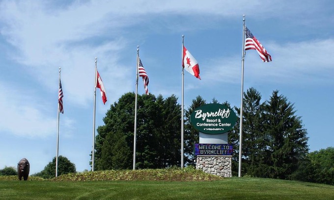 Varysburg Station Balnéaire | Byrncliff Golf Resort