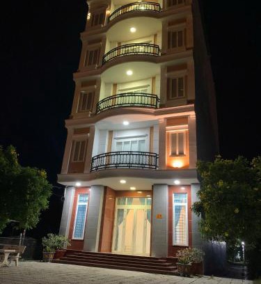 Ha Tien Appartement | Cơ sở 2 - Hà Hùng Panorama Hotel Cho thuê nhà nguyên căn 3 phòng ngủ và bếp gần chợ đêm