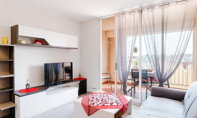 Port Rive Gauche Appartement | C-D36 Appartement T3 climatisé et rénové GRUISSAN PORT