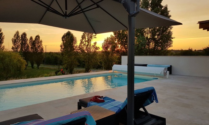 Gontaud Maison | C'est la vie là ! Jolie maison avec piscine