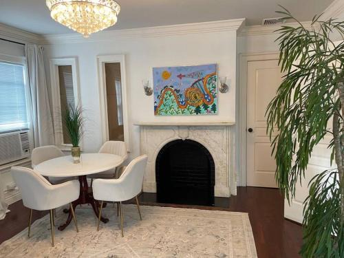 Morristown Appartement | C&J Signature Stays Downtown Apartment