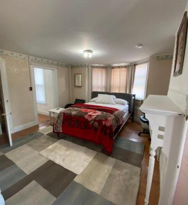 Jersey City Maison | C Jay Homes 6 minutes Walk to Journal square