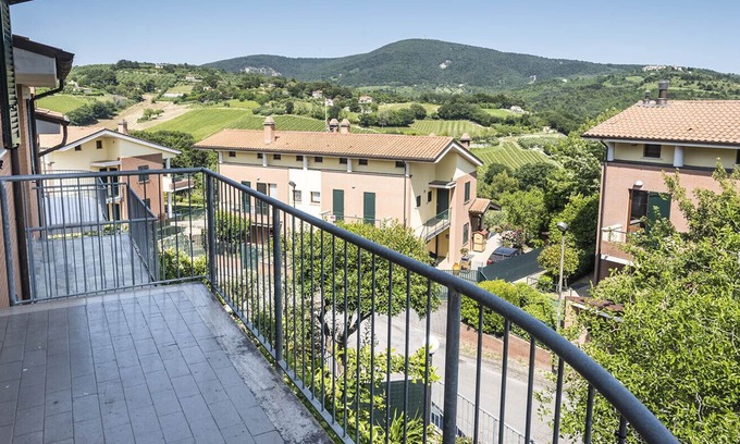 Camerano Appartement | C008 - Camerano, delightful fully equipped three-room apartment