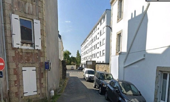 Concarneau Appartement | C4027-A 200m from beaches and 800m from downtown shops!