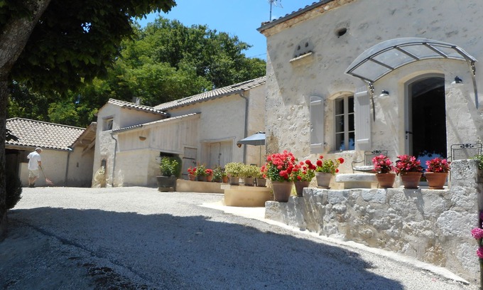 Sainte-Colombe-de-Villeneuve Maison | maison de campagne carty haut pujols