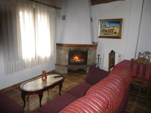 Santiuste de San Juan Bautista Maison | Caballero de Castilla