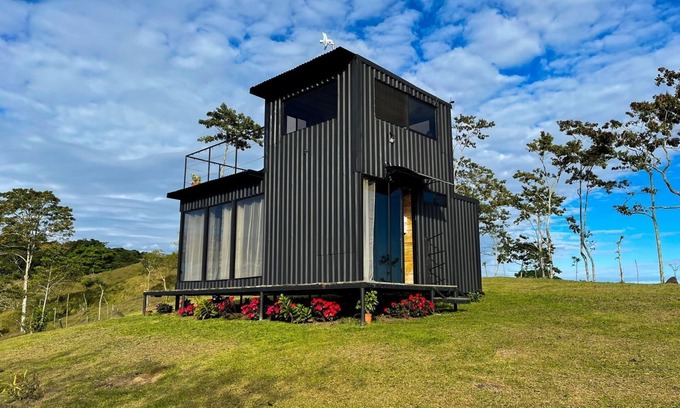 Pacuare Reserve Cabine | Cabaña Alto Luciérnaga
