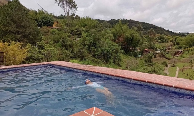 Coffee Triangle Hôtel | Cabaña en Ecogranja con Piscina Cerca a Peñol y Guatapé