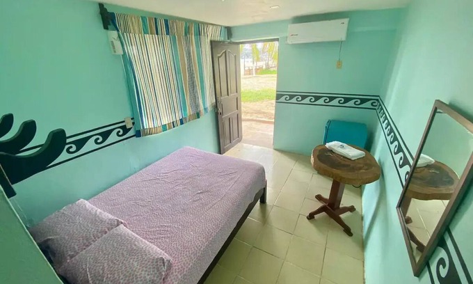 Brisas de Zicatela Cabine | Cabaña Esmeralda frente al mar