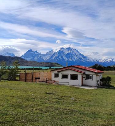 Torres Del Paine Maison | CABAÑA ESTANCIA LAZO