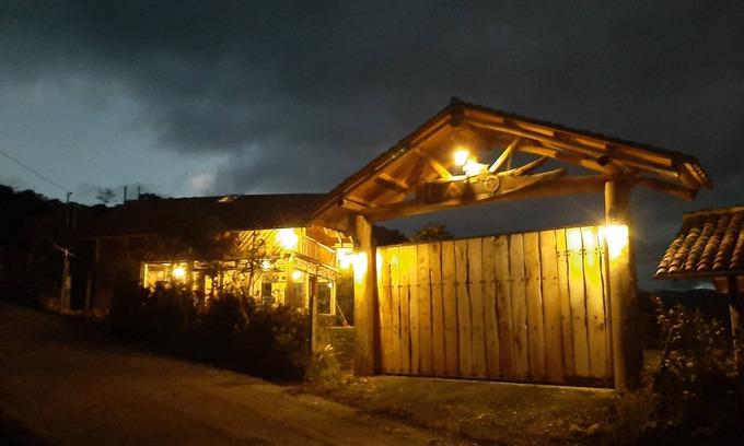 La Union Chalet De Ski | Cabaña LATO, en medio de la Naturaleza, con senderismo y atractivos naturales