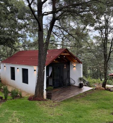 Mazamitla Chalet De Ski | Cabaña Romántica con Tina para Parejas