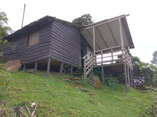 Copey Chalet De Ski | Cabaña Rural de Montaña en La Cima de Dota