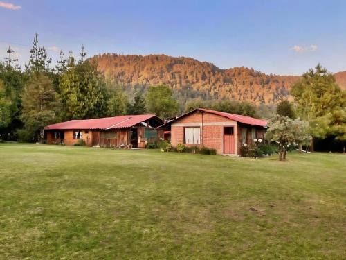 Valle de Bravo Maison | Cabañas Los Saucos