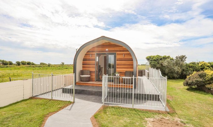 Bryngwran Maison | Caban Cariad