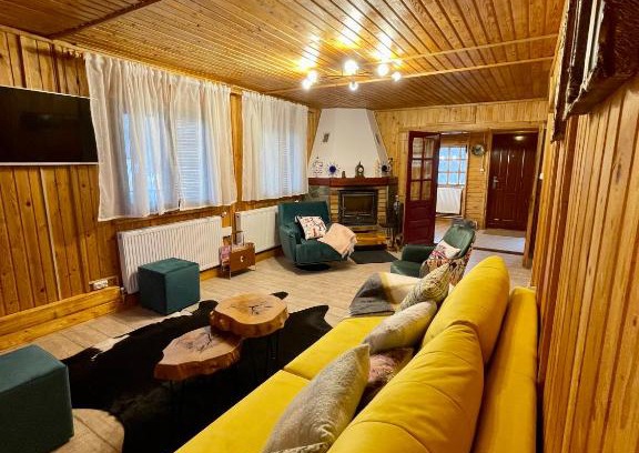 Traisteni Maison | Cabana din Poveste Valea Doftanei