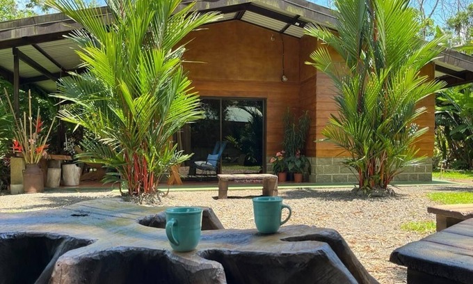 La Fortuna Cabine | Cabaña Silvestre A garden to relax with the family!