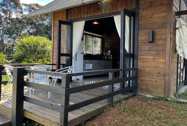 Sao Pedro de Alcantara Cabine | Cabana Trinca Ferro
