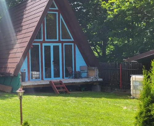 Valiug Maison | Cabana Vanatorilor A Frame Blue