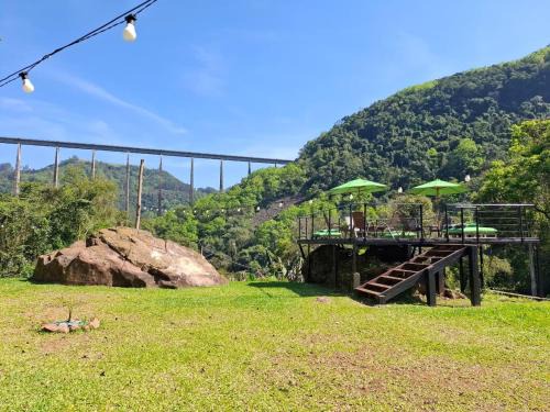 Vespasiano Correa Maison | Cabanas V13, segundo maior viaduto do mundo! Sem ar