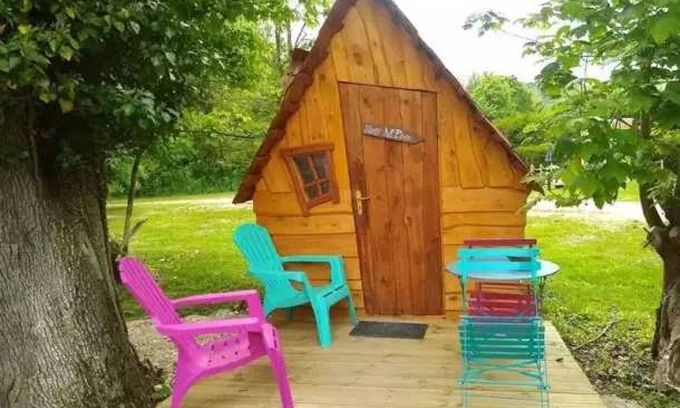 Bar-sur-Aube Cabine | Cabane 2 étoiles - Piscine - eeceag