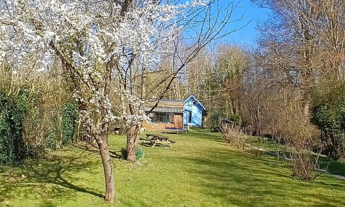 Amiens Cabine | Cabane bleue des Hortillonnages