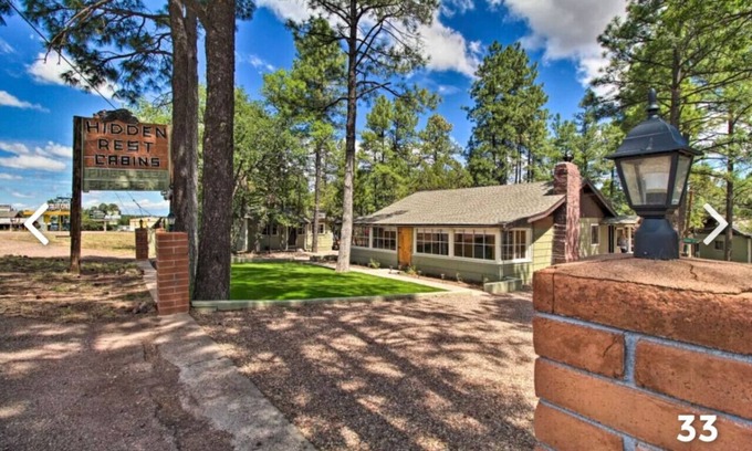 Pinetop-Lakeside Cabine | Cabin 2- Queen Bed, w/hide-a-bed