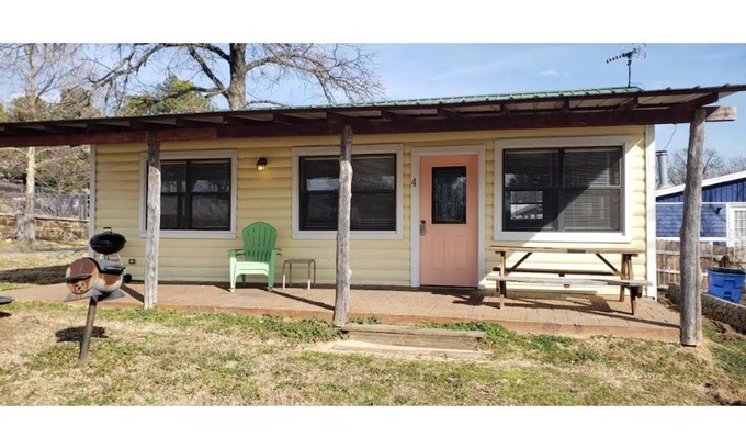 Longtown Cabine | Cabin #4 at Snug Harbor Cabins Lake Eufaula, OK