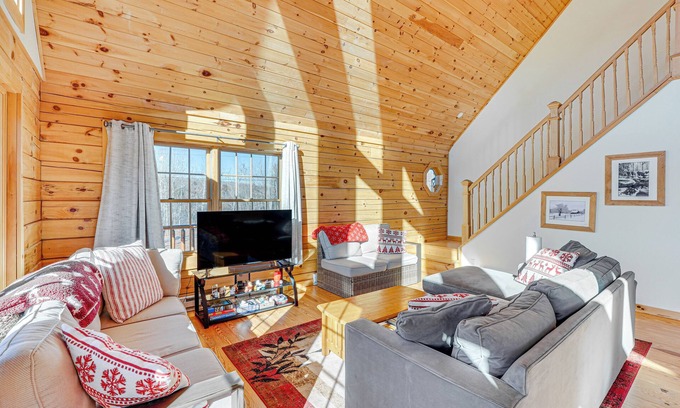 Fleischmanns Cabine | Cabin 4 Mi to Belleayre Mountain: Ski, Hike & Fish