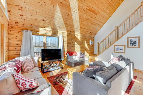 Fleischmanns Maison | Cabin 4 Mi to Belleayre Mountain Ski, Hike and Fish