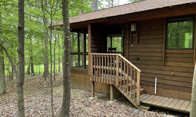Waxhaw Cabine | Cabin amongst the trees