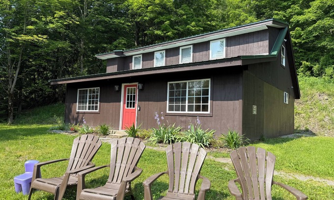 New Woodstock Maison | Cabin at Mystic Mountain