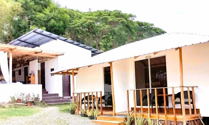Sipalay Hôtel | Cabin by the Bay: A Scenic Getaway
