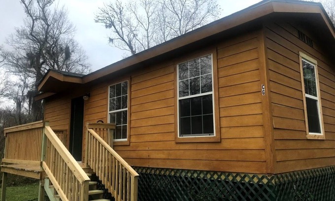 Cleveland Cabine | Cabin C2 / Relax and Enjoy