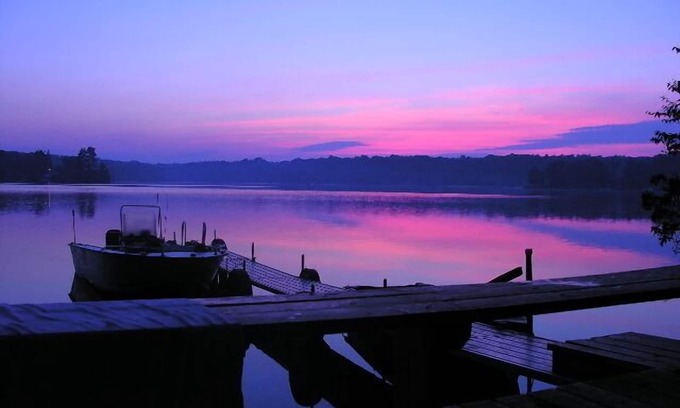 Lake Pocotopaug Cabine | Cabin Deck House - Cabane formidable à Laurel Island