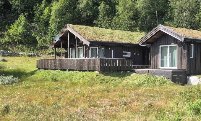 Vinje Cabine | Cabin for 10 person, playground and bikes inkludet