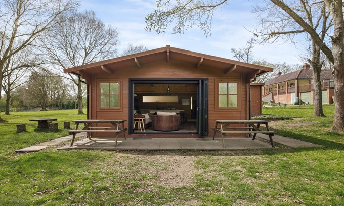 Halstead Cabine | Cabin in the countryside