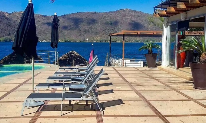 La Laguna Cabine | Cabin in the Middle of the Forest and Lake - Pool
