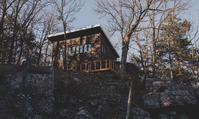 Bates Cabine | Cabin in the Mountains