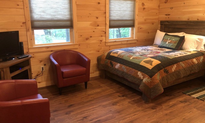 Lake George Cabine | Cabin In The Pines East side Lake George