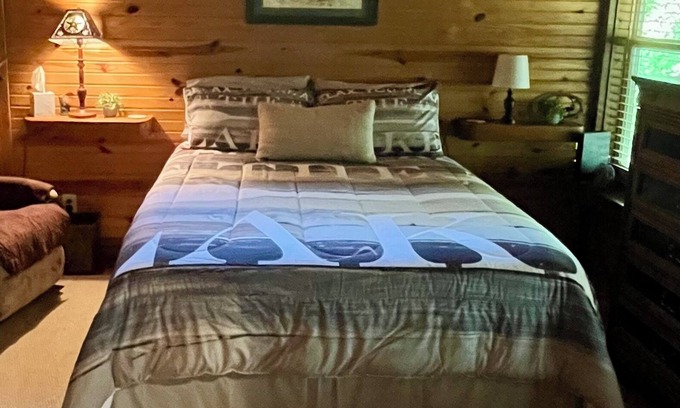 Cookson Cabine | Cabin In The Woods at Lake Tenkiller