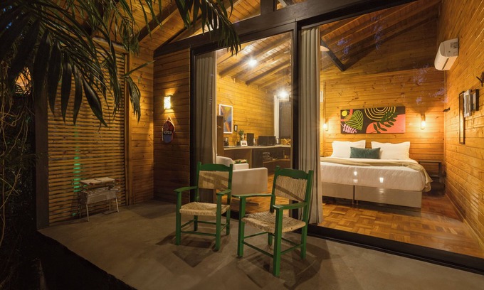 Praia do Rosa Cabine | Cabin. Lagoa, Pet Friendly in Gated Community