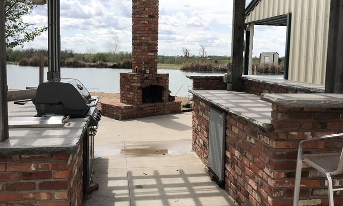Inman Cabine | Cabin next to water! Fisherman’s Dream! HUNTERS WELCOME!