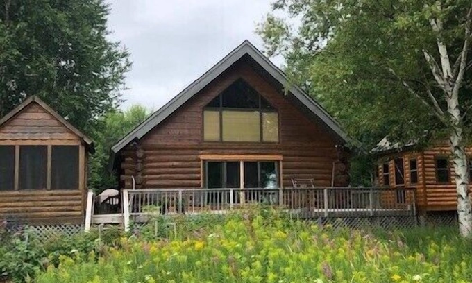 Lake Linden Cabine | Cabin on the Cove:Spring Getaway on Lake Superior: Relax, Explore, and Enjoy