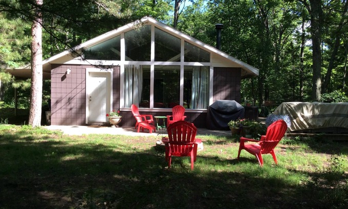 Interlochen Cottage | Cottage, Privé, Bois, Sentiers, 2000 Acre Duck Lake, Kayak, Concerts