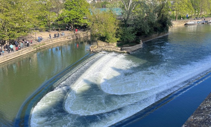 Bradford-on-Avon Cabine | Cabin Retreat Close to town centre and train station, 12 min train to Bath.