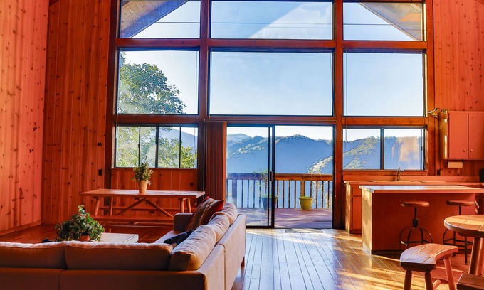 Carmel Valley Cabine | cabin with spectacular views surrounded by miles of parkland